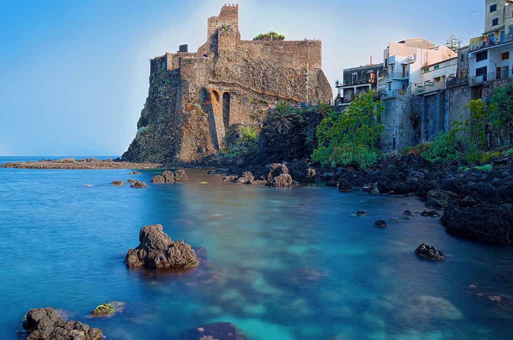 catania-sicily-italy-3-3840x2160-l